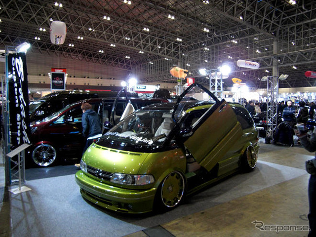 【東京オートサロン09】写真蔵…開幕