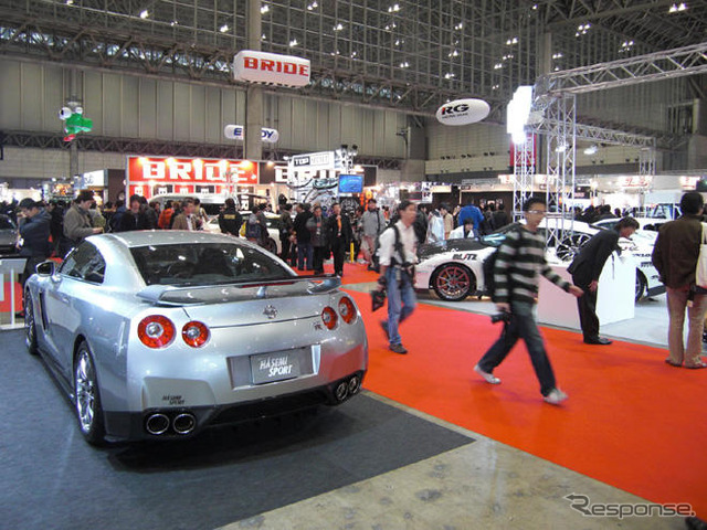 【東京オートサロン09】写真蔵…開幕