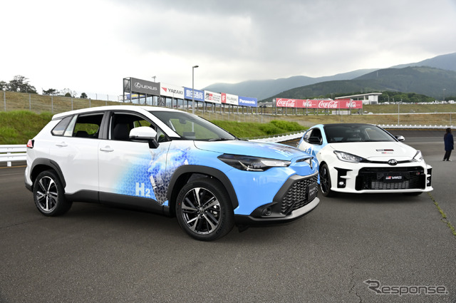 カローラクロスH2コンセプトとGRヤリスH2