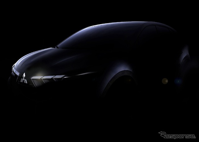 三菱 ASX( RVR に相当)新型のティザー写真