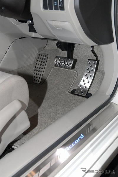 【東京オートサロン09】写真蔵…ホンダアクセス アコード