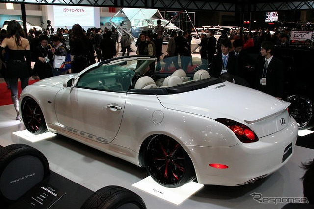 【東京オートサロン09】写真蔵…NITTO