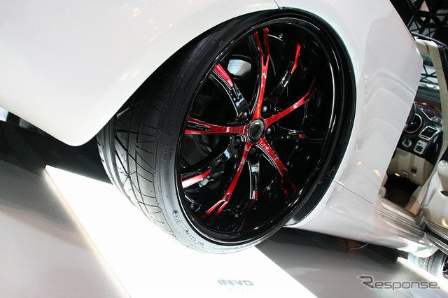 【東京オートサロン09】写真蔵…NITTO