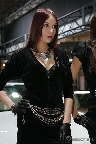 【東京オートサロン09】写真蔵…NITTO