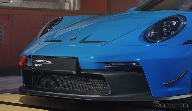 ポルシェ 911 GT3 新型の純正オプション「マンタイパフォーマンスキット」装着車
