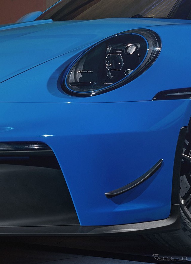 ポルシェ 911 GT3 新型の純正オプション「マンタイパフォーマンスキット」装着車