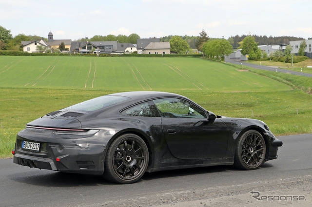 ポルシェ 911 クーペ＆カブリオレ 改良新型プロトタイプ（スクープ写真）