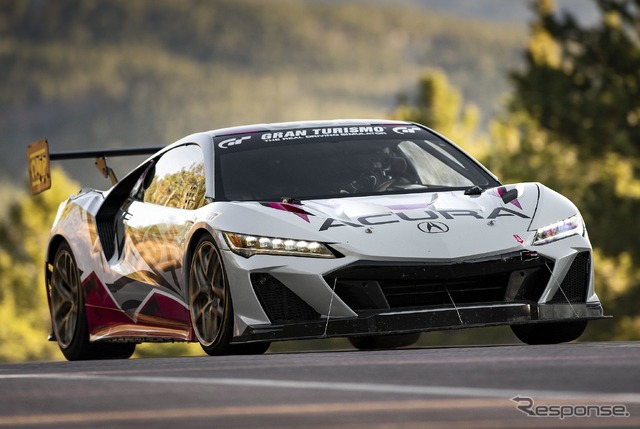 アキュラ NSX タイプS の「パイクスピーク国際ヒルクライム」参戦車両