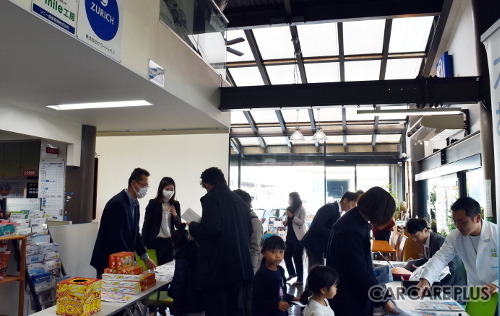 町のクルマ屋さんでお勉強? 家族みんなで「暮らしのヒント」を学ぶ… 奈良市・ガラージュモリ