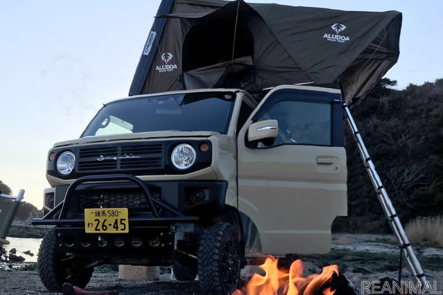 BONFIRE:ルーフテントを積み、タイヤ周りを2インチリフトアップした軽キャンパー