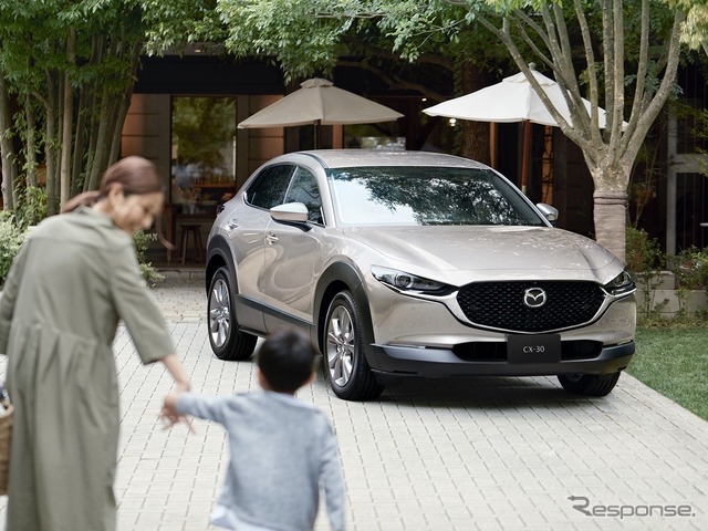 マツダCX-30