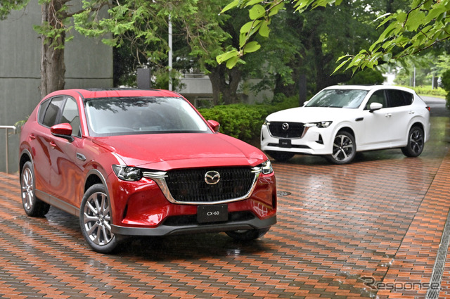 マツダ CX-60 XD Lパッケージ（左）とXD ハイブリッド プレミアムモダン（右）