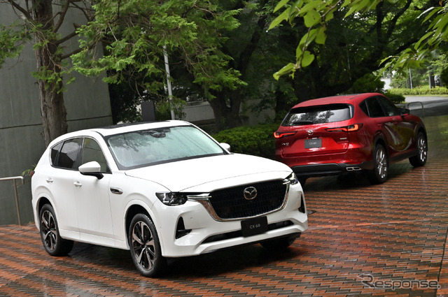 マツダ CX-60 XD ハイブリッド プレミアムモダン(左)