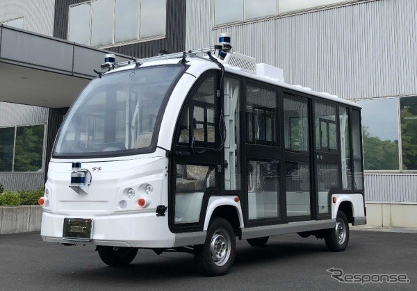 タジマ社製のGSM8（手動運転車両、10名乗り）をアイサンが自動運転対応車両に改造した試験車両