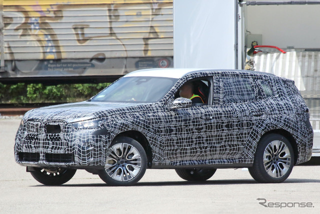 BMW X3 次期型プロトタイプ(スクープ写真)