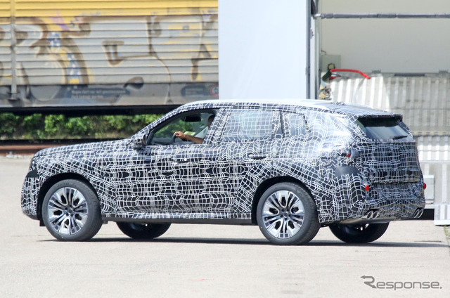 BMW X3 次期型プロトタイプ(スクープ写真)