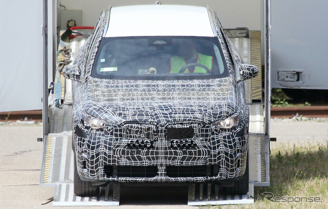 BMW X3 次期型プロトタイプ(スクープ写真)