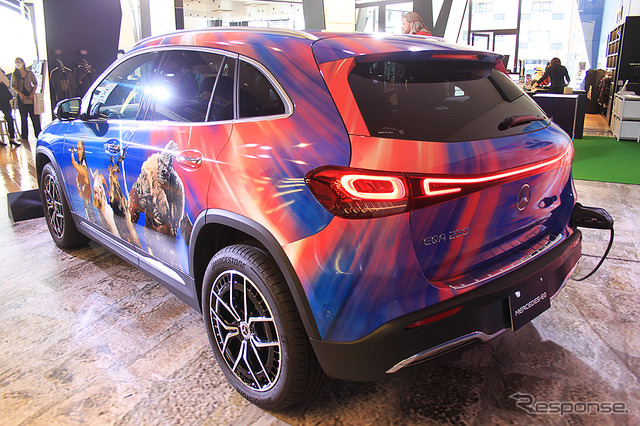 メルセデスベンツ『EQA』の『ソー：ラブ＆サンダー』ラッピング車