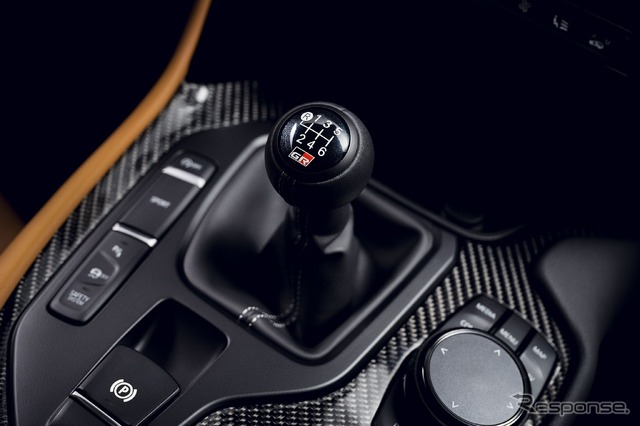 トヨタ GR スープラ の6速MT(欧州仕様)