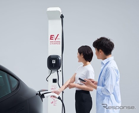 EV充電器「モデル2」での充電シーン