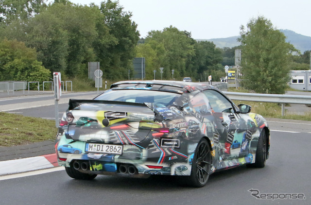 BMW M4 3.0 CSL オマージュ プロトタイプ(スクープ写真)