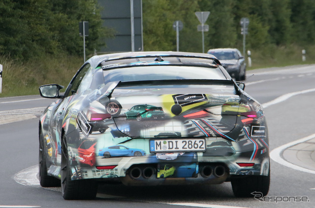BMW M4 3.0 CSL オマージュ プロトタイプ(スクープ写真)