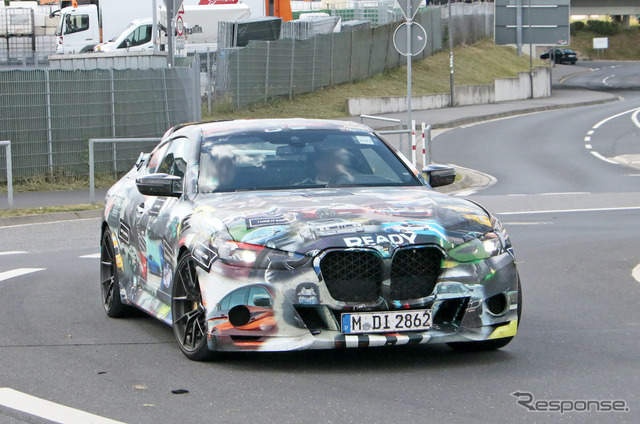 BMW M4 3.0 CSL オマージュ プロトタイプ(スクープ写真)