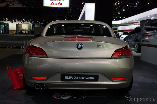 【デトロイトモーターショー09】BMW Z4 新型 電動メタルトップ採用…SCL