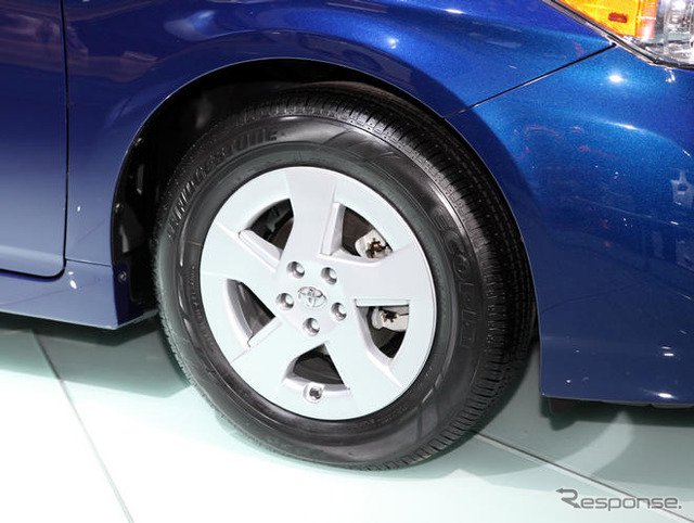 【デトロイトモーターショー09】トヨタ プリウス 新型発表