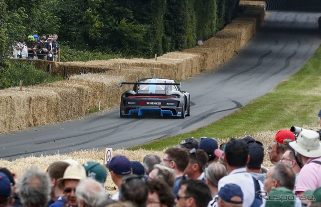 ポルシェ 718 ケイマン GT4 e パフォーマンス(グッドウッド2022)