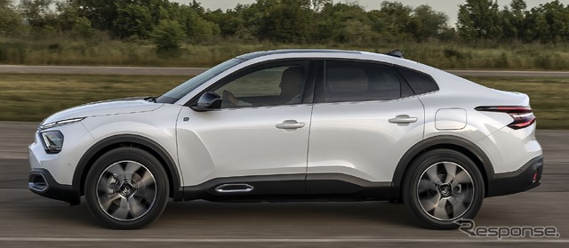 シトロエン C4 X