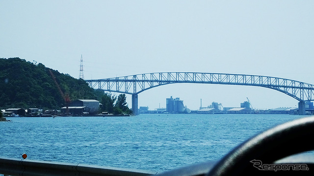 島根・鳥取県境に架かる境水道大橋