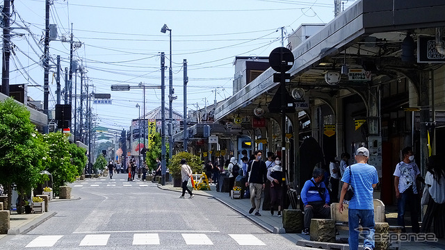 観光客でにぎわう鳥取・境港の水木しげるロード