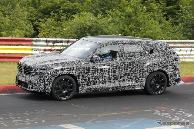 BMWの最高級SUV「XM」プロトタイプ(スクープ写真)