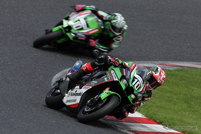 3番手の#10 Kawasaki Racing Team Suzuka 8H(ジョナサン・レイ/アレックス・ロウズ)