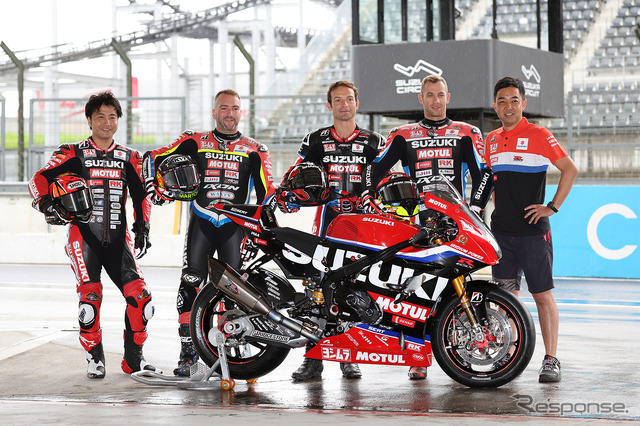 #1 Yoshimura SERT Motul(グレッグ・ブラック/ザビエル・シメオン/シルバン・ギントーリ/渡辺一樹)