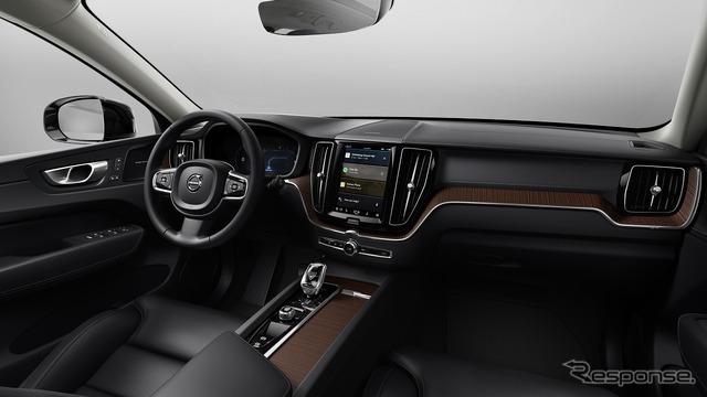 ボルボ XC60 リチャージ アルティメット T6 AWD プラグインハイブリッド