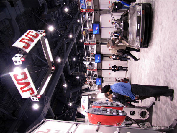 【CES 09】JVC、北米向け新型カーナビを展示