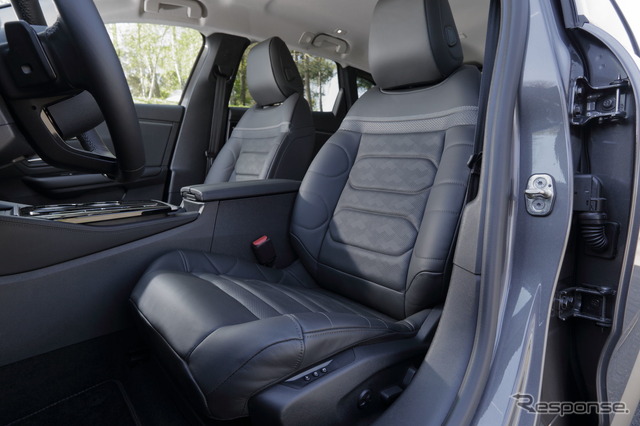 シトロエン C5 X ピュアテック180(海外仕様)