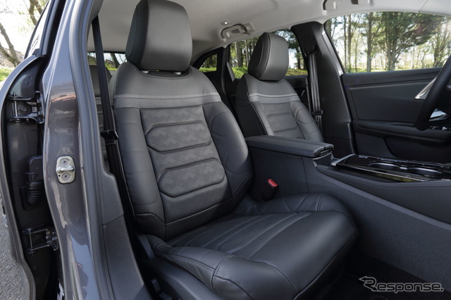 シトロエン C5 X ピュアテック180(海外仕様)