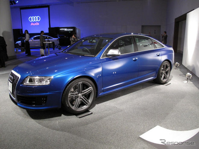 【アウディ A6 改良新型】遅れて登場した RS6 のセダン