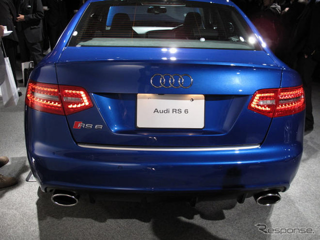 【アウディ A6 改良新型】遅れて登場した RS6 のセダン