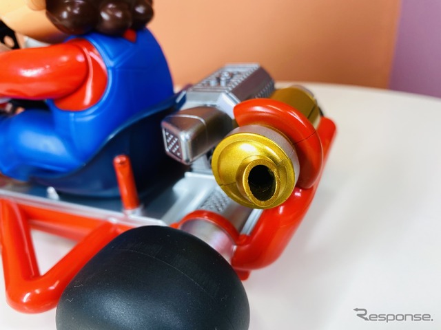 レーシングカート R/C マリオ TM & (c) 2022 Nintendo
