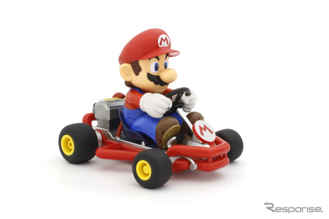 レーシングカート R/C マリオ　TM & (c) 2022 Nintendo