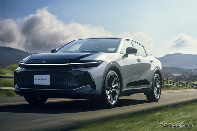 トヨタ クラウン(クロスオーバー)G レザーパッケージ(ブラック×プレシャスシルバー)<オプション装着車>