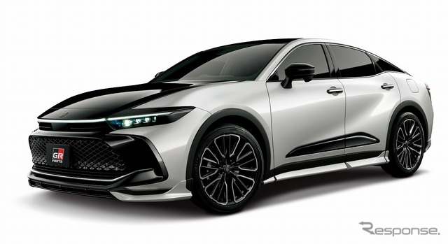 トヨタ クラウン新型(GRパーツ装着車両)