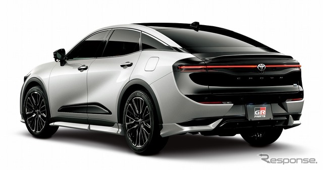 トヨタ クラウン新型(GRパーツ装着車両)