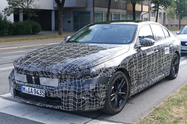 BMW 5シリーズ 次期型プロトタイプ(スクープ写真)