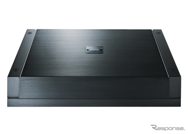 外部パワーアンプの一例(カロッツェリアX・RS-A09X)。