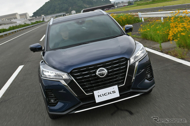 日産 キックス 改良新型で追加された4WDの「X FOUR」(写真はスタイルエディション)